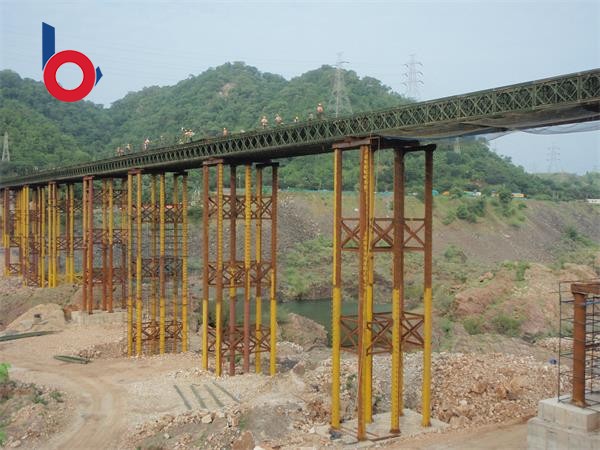 印度225米多跨上承式貝雷鋼橋